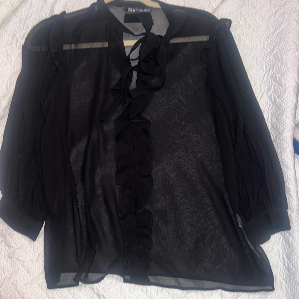 Black Zara ruffle blouse! Beautiful pleated sleeves